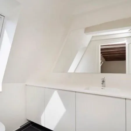 Luxury In The Heart Of *